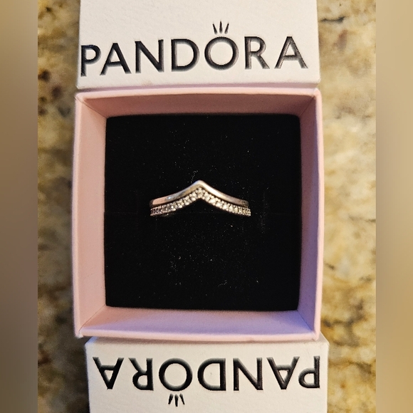 Pandora Tiara Rings - Stackable - Picture 4 of 12